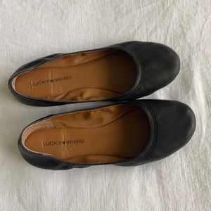 Lucky Brand flats 10W